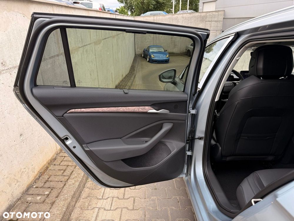 Skoda Superb 2.0 TDI SCR 4x4 L&K DSG - 15