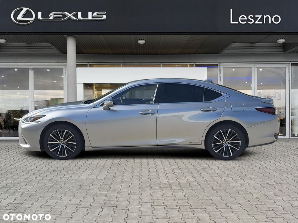 Lexus ES 300h Business Edition - 10
