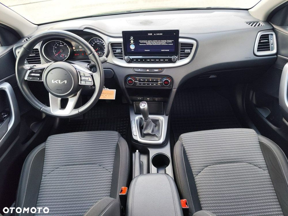 Kia Ceed - 30