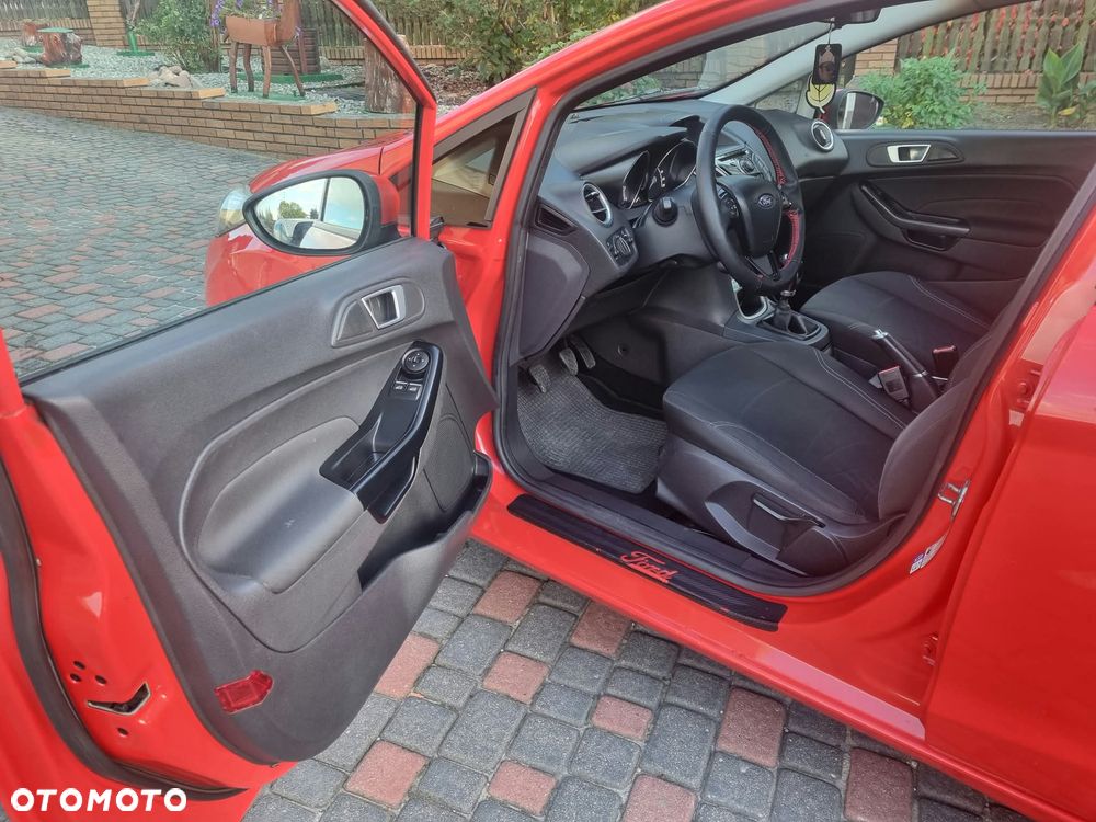 Ford Fiesta - 22