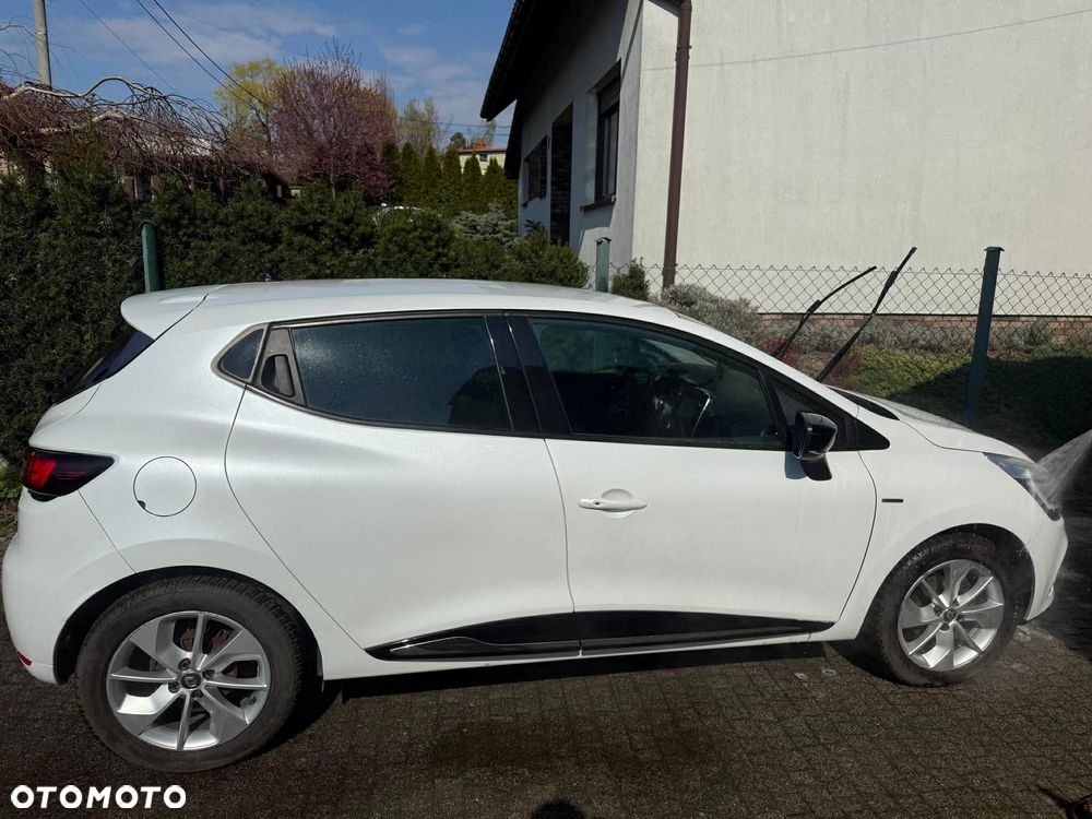 Renault Clio 1.2 Enegry TCe Limited - 11