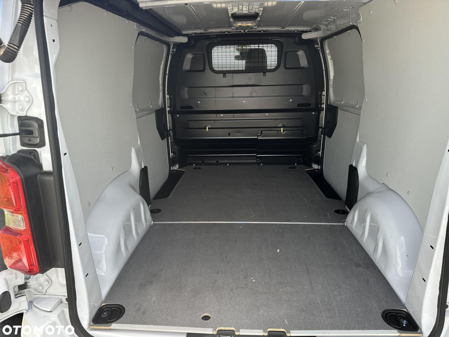 Toyota PROACE - 13