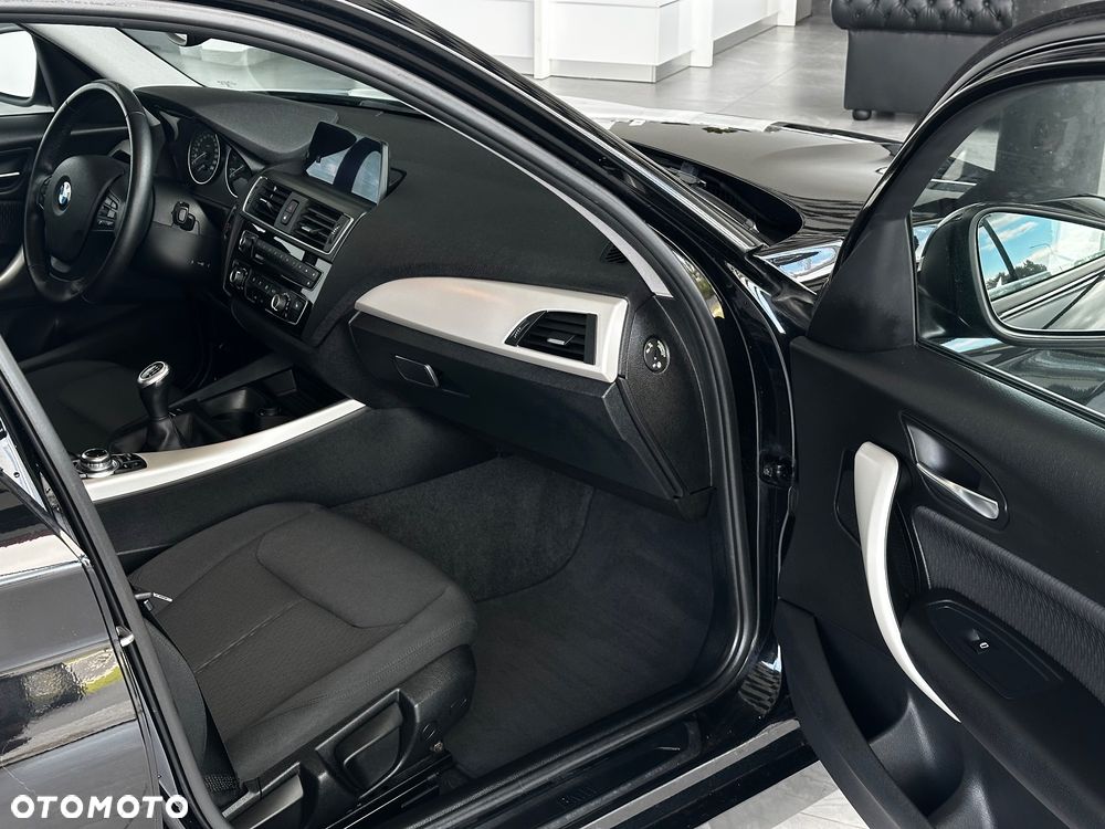 BMW Seria 1 118i - 16