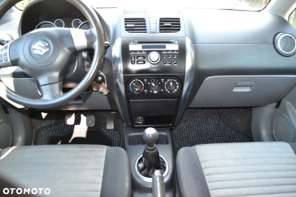 Suzuki SX4 1.6 Premium 4WD - 12