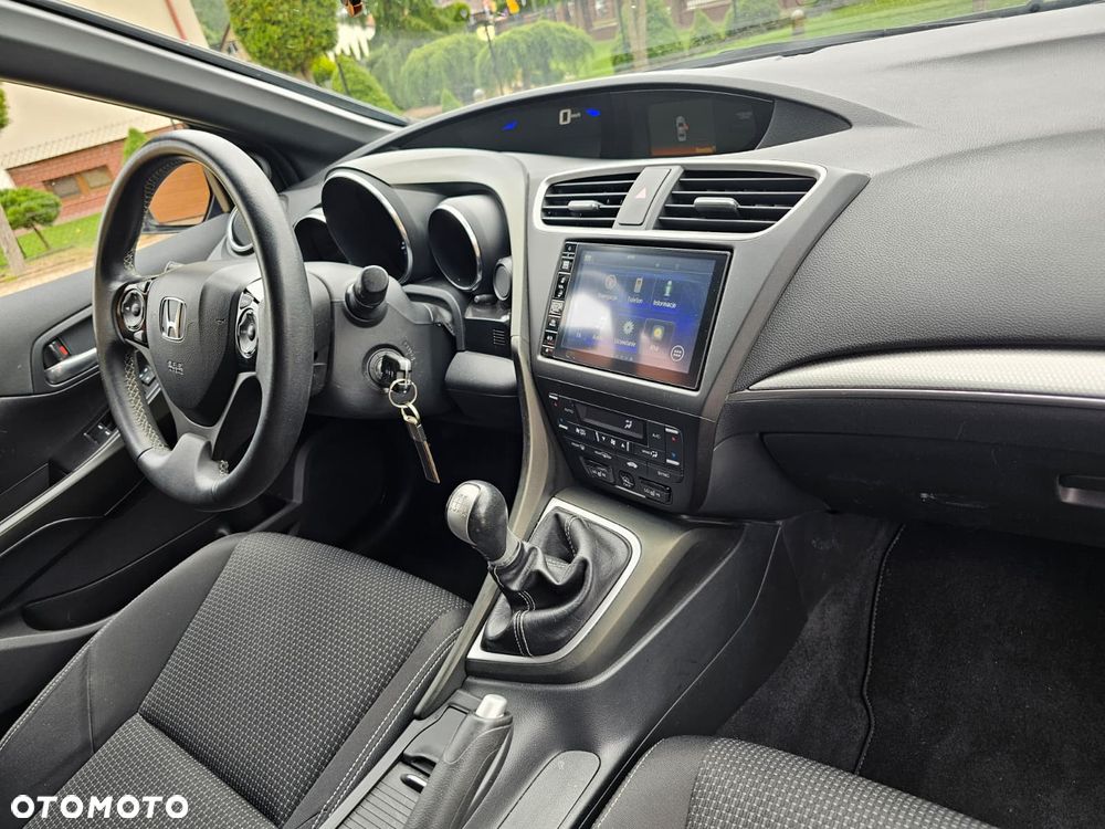 Honda Civic 1.8 i-VTEC Sport Black Edition - 33