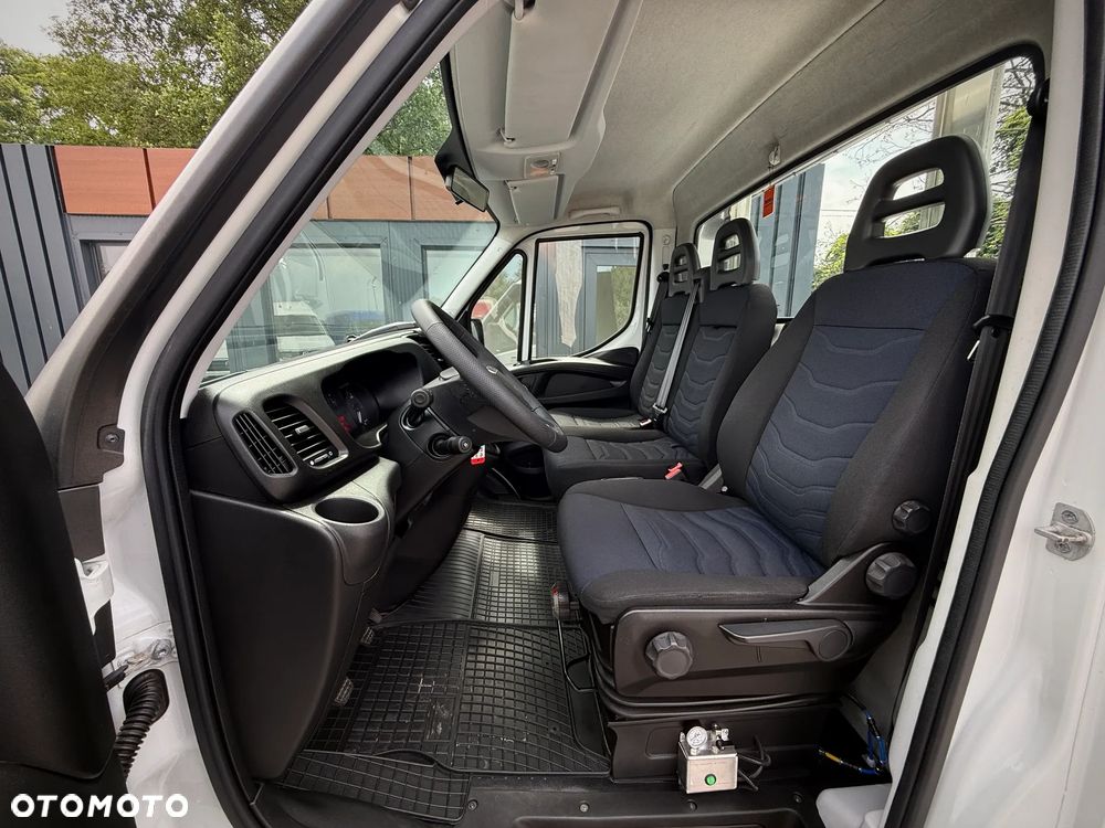 Iveco Daily 35S15 3.0 HPI 150KM / Autolaweta NOWY Najazd Aluminiowy / Wyciągarka + Poduszki Pneumatyczne / 2019 ROK PRODUKCJI / TYLKO 192.327KM PRZEBIEGU ! - 21