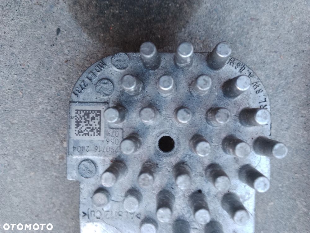 BMW F32 PRZETWORNICA MODUŁ LED 707881 - 8