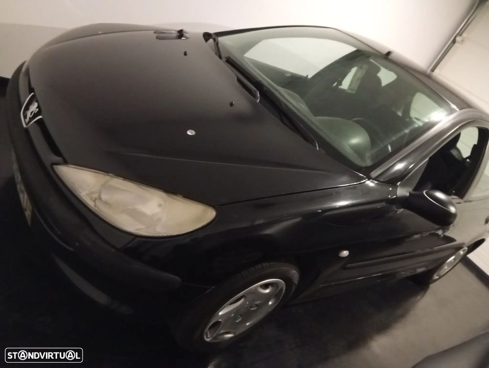 Peugeot 206 1.1 XR - 3