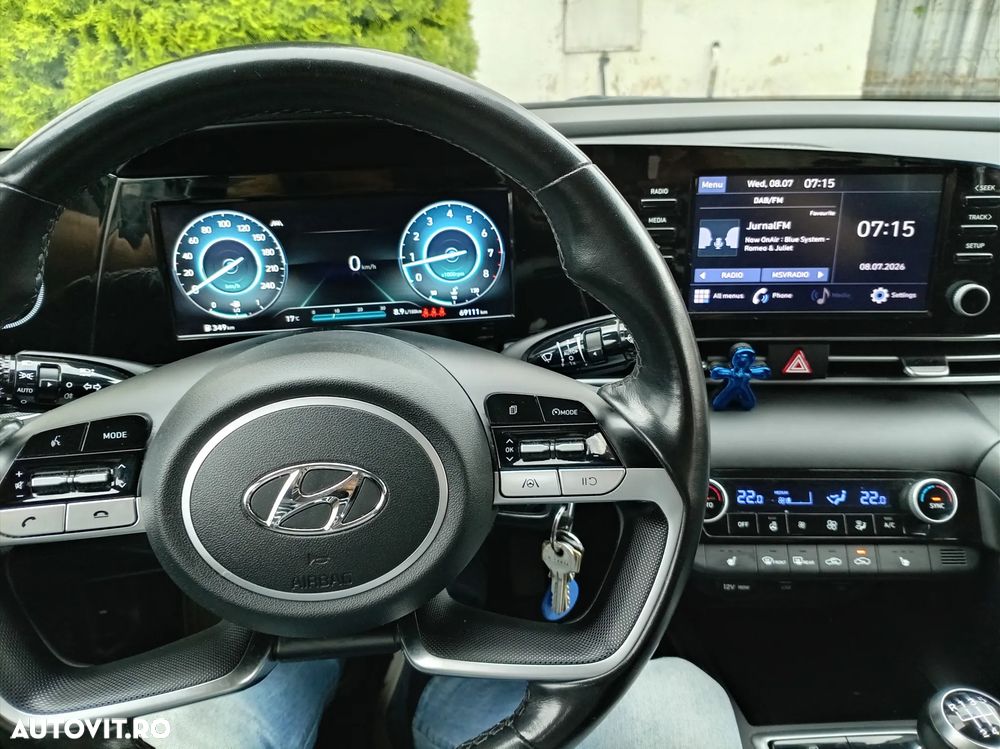 Hyundai Elantra 1.6 l 123 CP 6MT Highway - 6