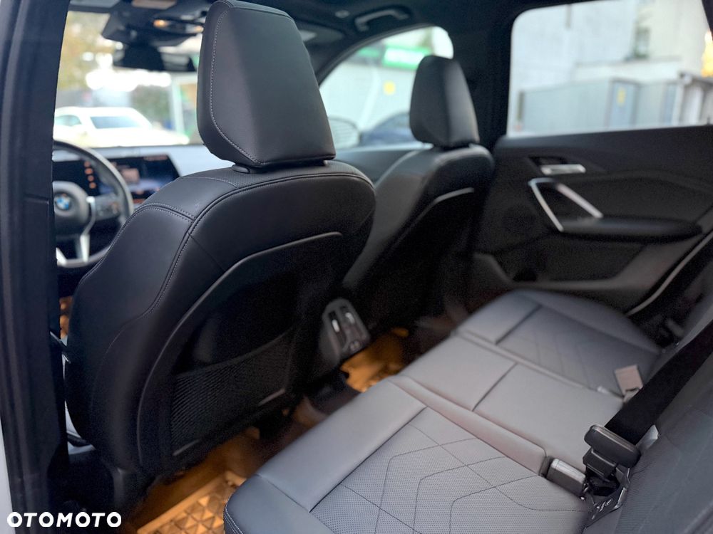 BMW X1 xDrive25i xLine - 15