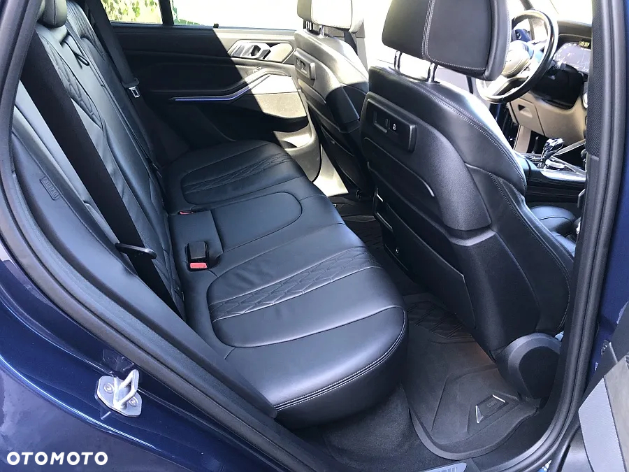 BMW X5 M M50d - 12
