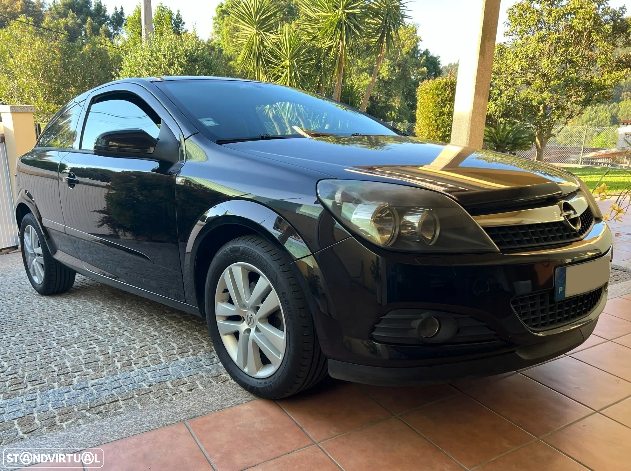 Opel Astra GTC 1.3 CDTi - 2