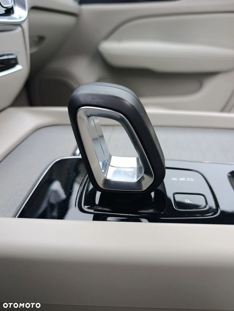 Volvo V60 Cross Country - 28