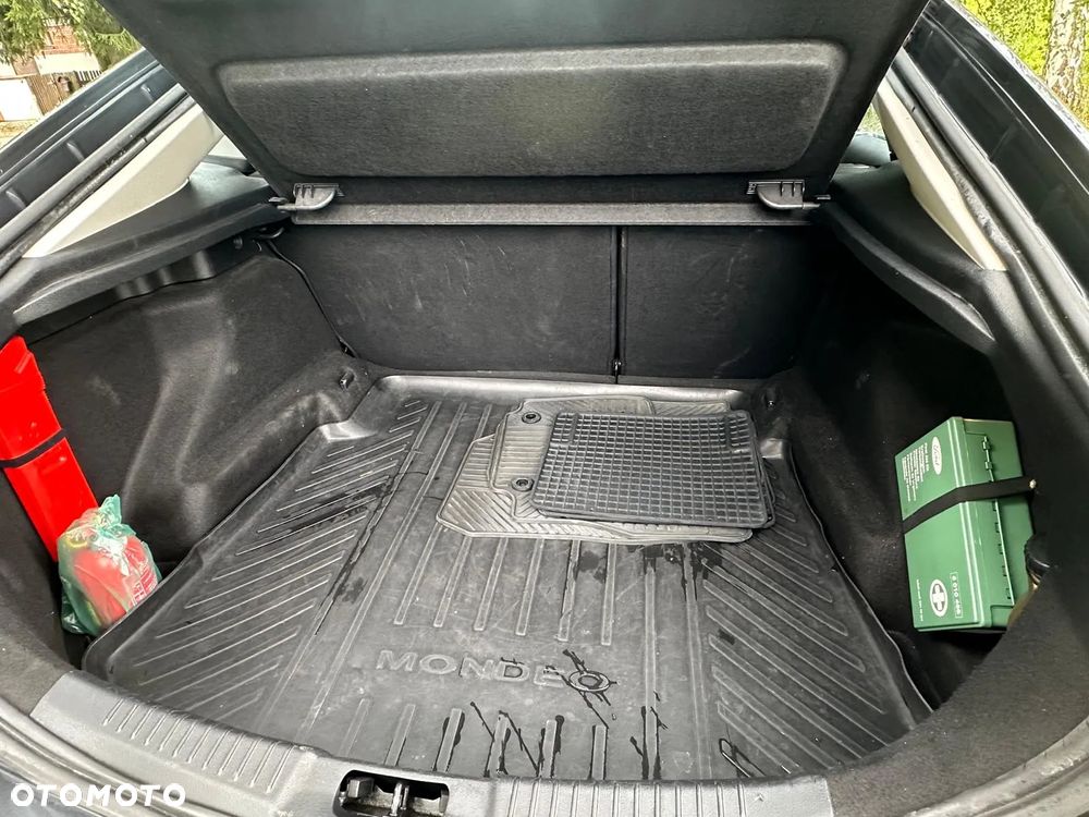 Ford Mondeo 2.0 TDCi Titanium - 23