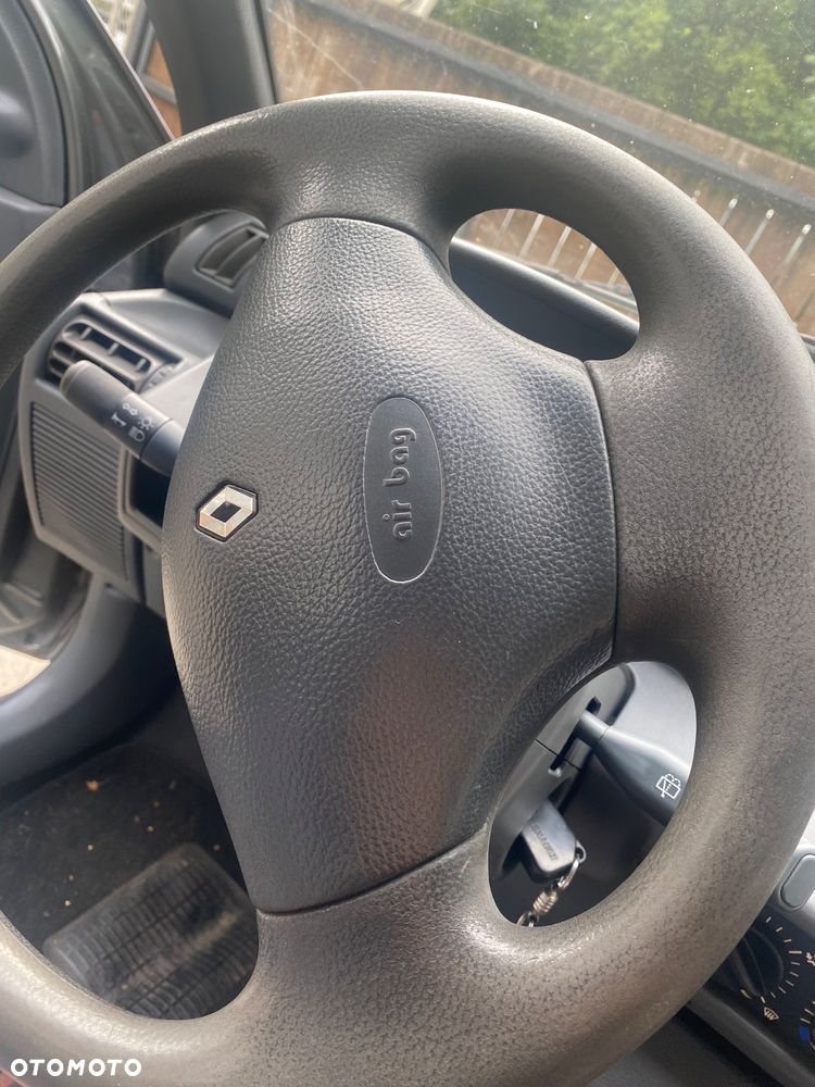 Renault Clio 1.2 - 5