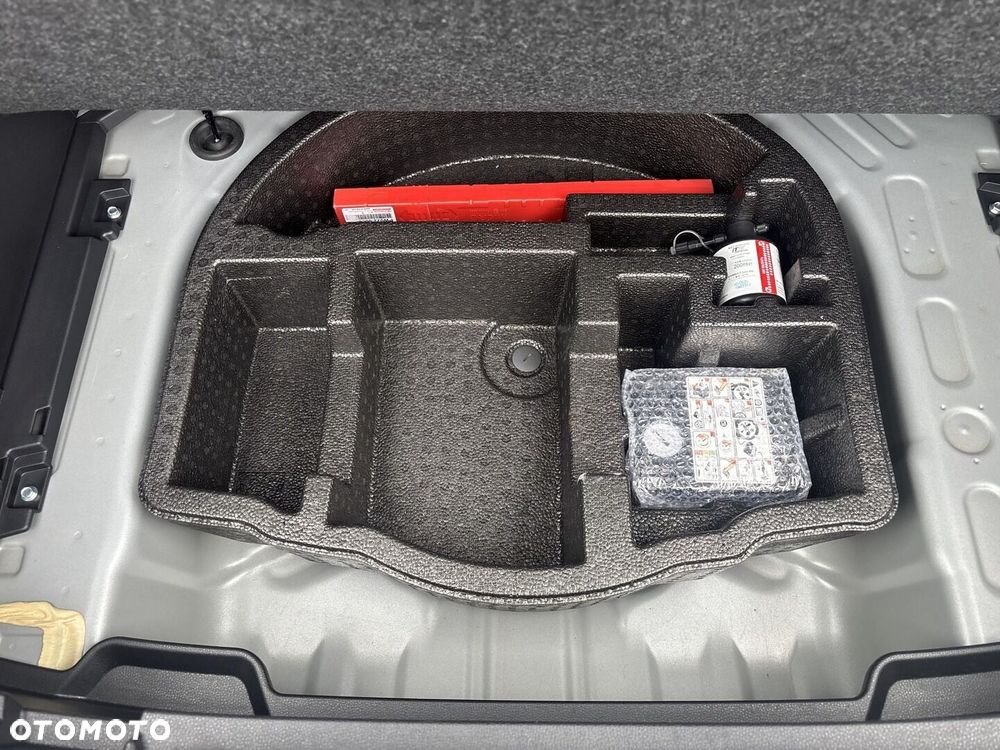 Toyota Yaris Cross Hybrid 1.5 Style - 17