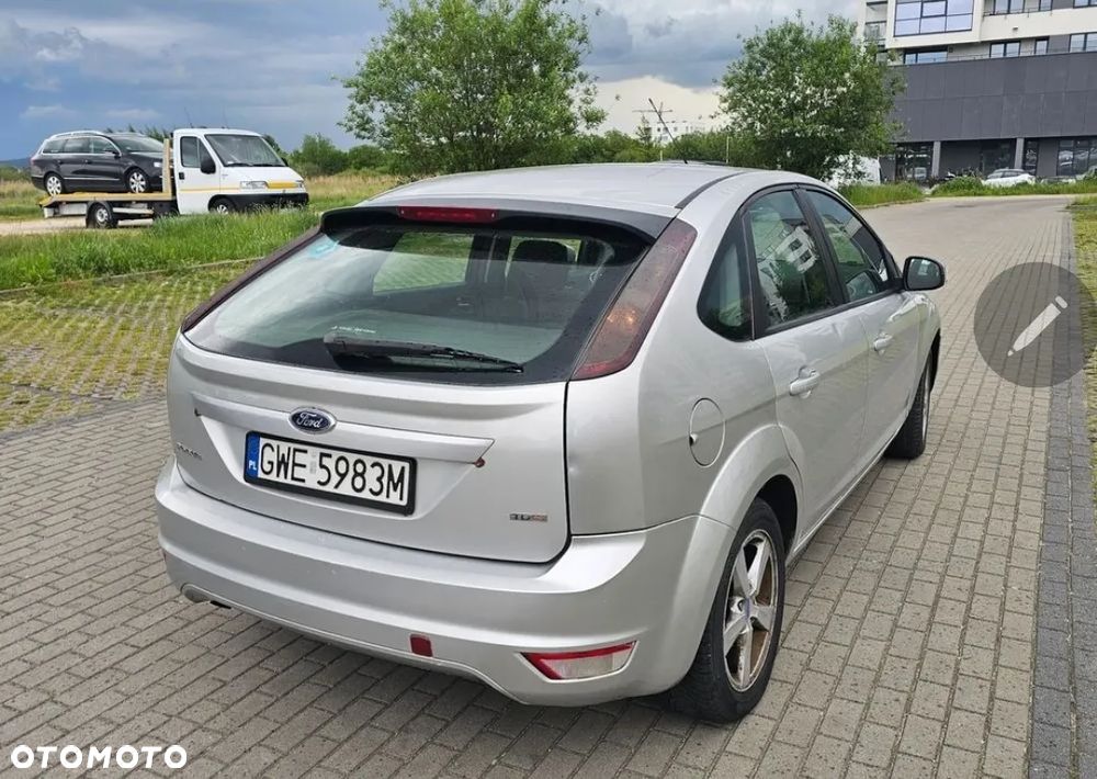 Ford Focus 1.8 TDCi Ghia - 4