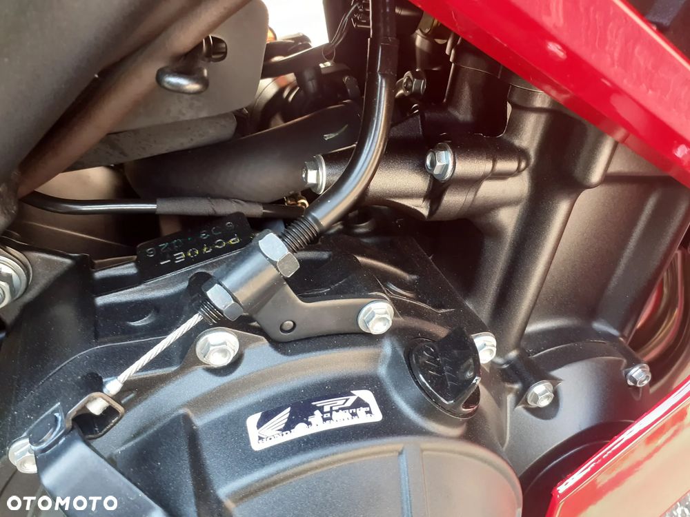Honda CBR - 27