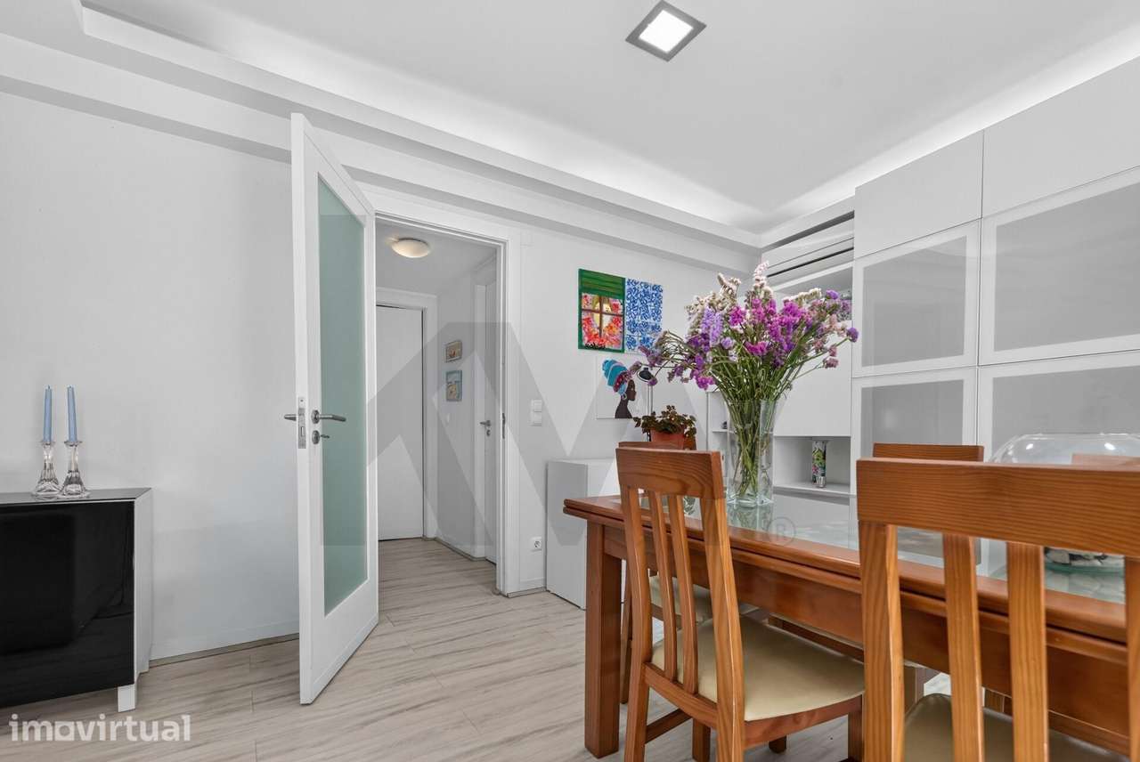 Um piso para viver, outro para desligar | T4 Duplex no centro de Lisbo - Grande imagem: 4/28
