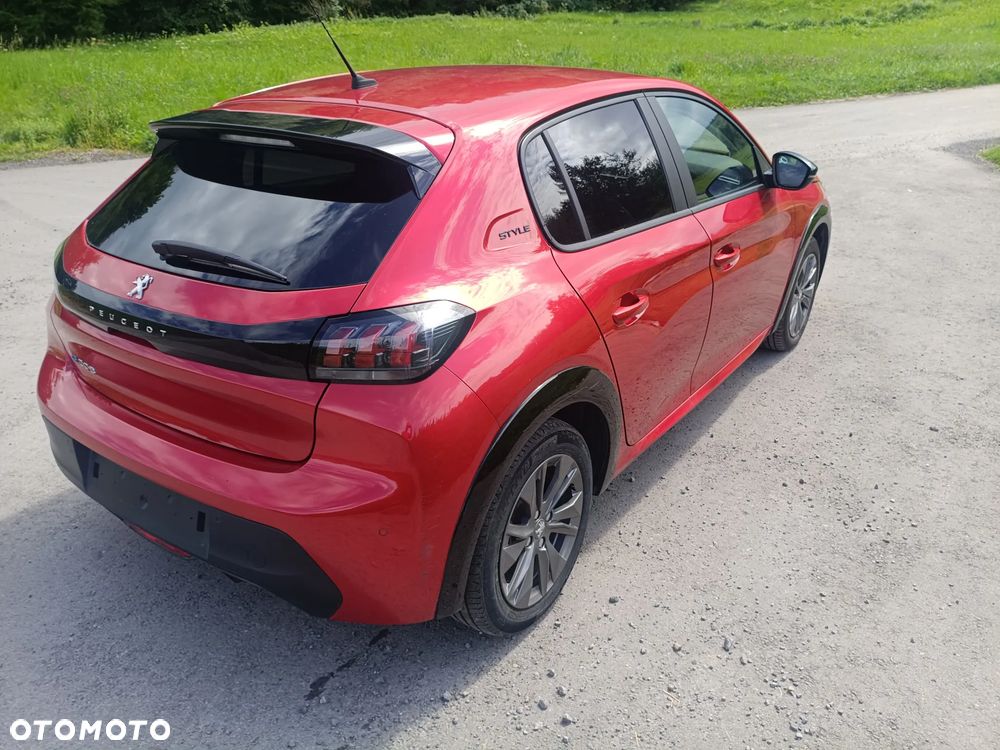 Peugeot 208 Elektromotor 136 E-Style - 4