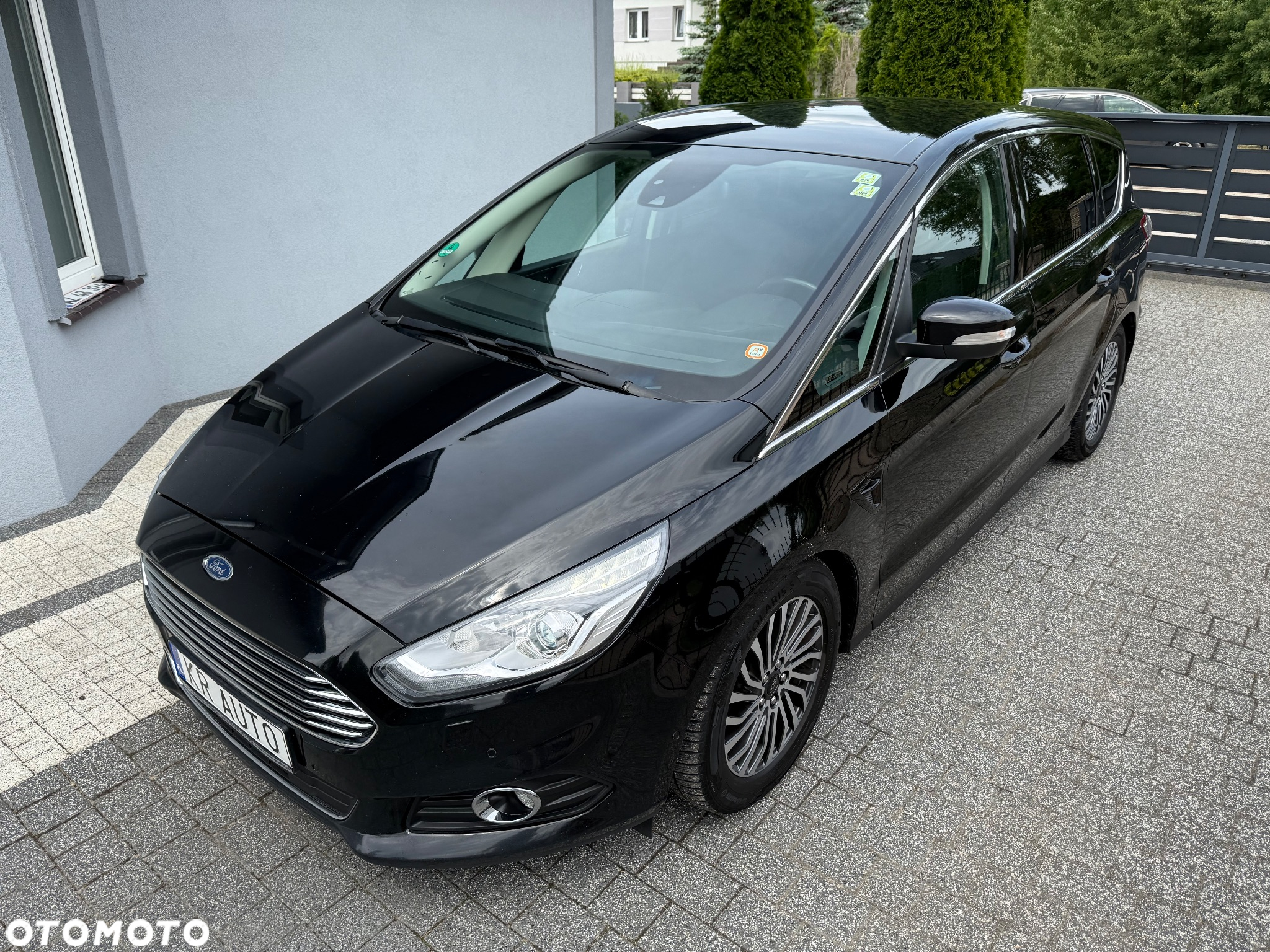 Ford S-Max 2.0 EcoBlue Titanium - 23