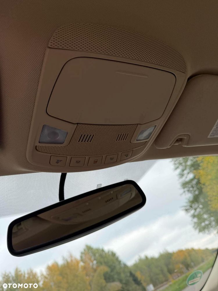 Ford Fusion - 19