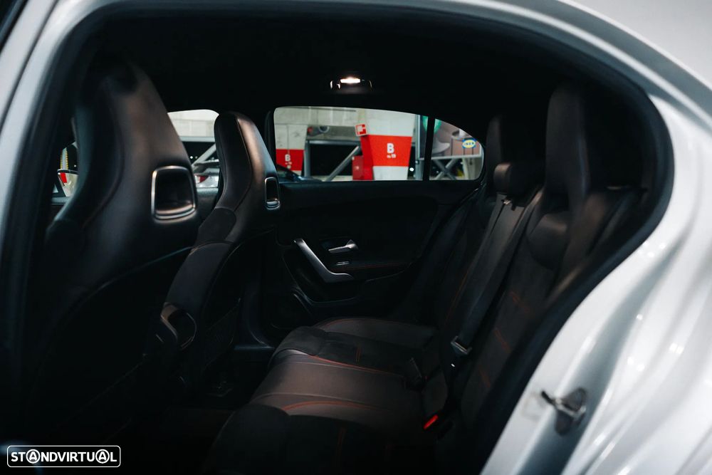 Mercedes-Benz A 180 d 7G-DCT AMG Line - 30