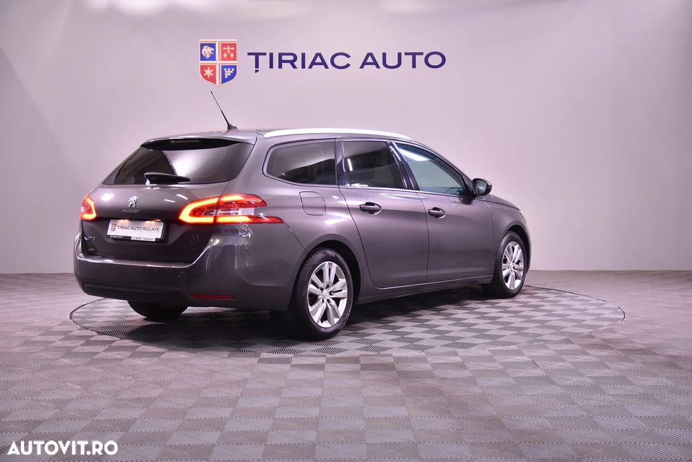 Peugeot 308 - 5