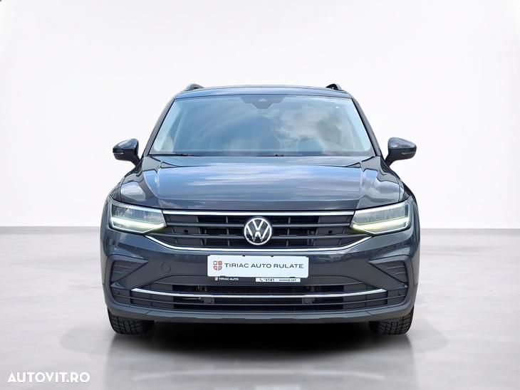 Volkswagen Tiguan - 10