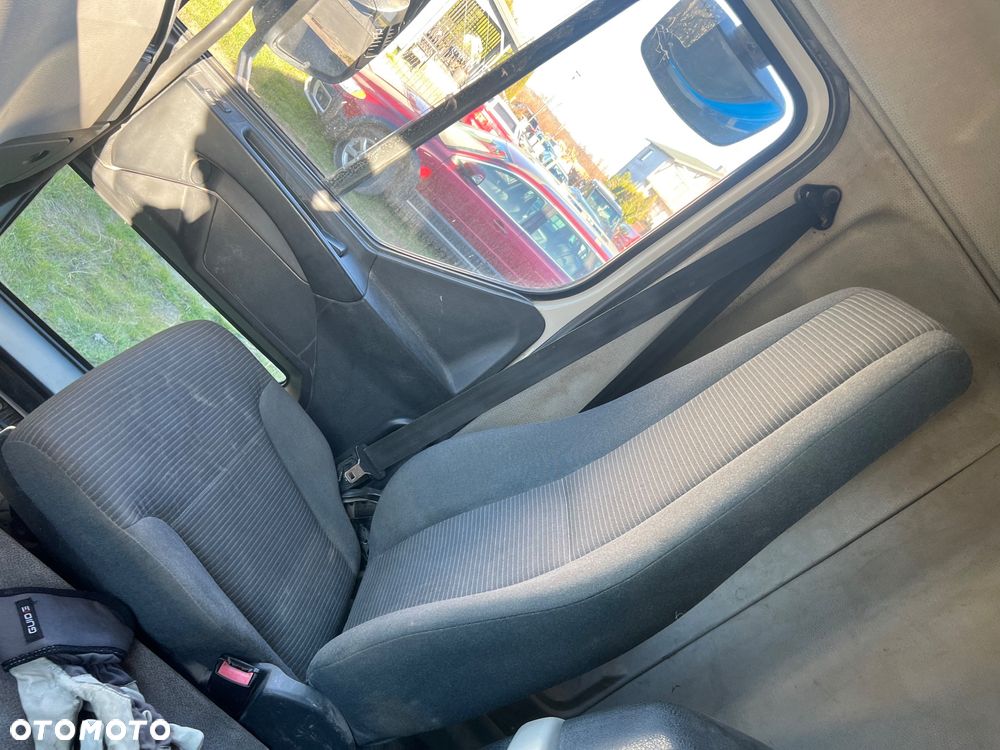 Volvo FL 240-280 HP - 9