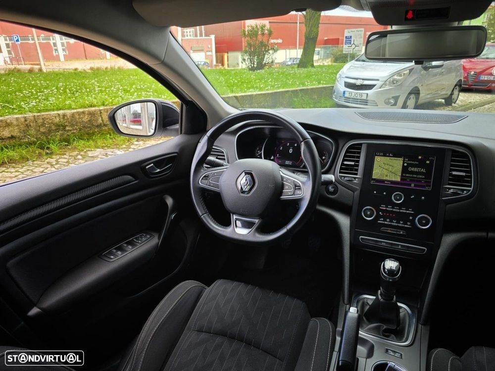 Renault Mégane Sport Tourer 1.3 TCe Limited - 20