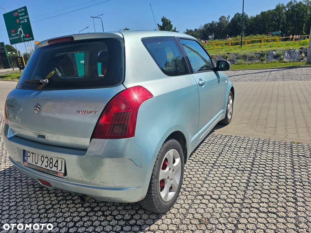Suzuki Swift 1.3 DDiS 16v GLX - 15