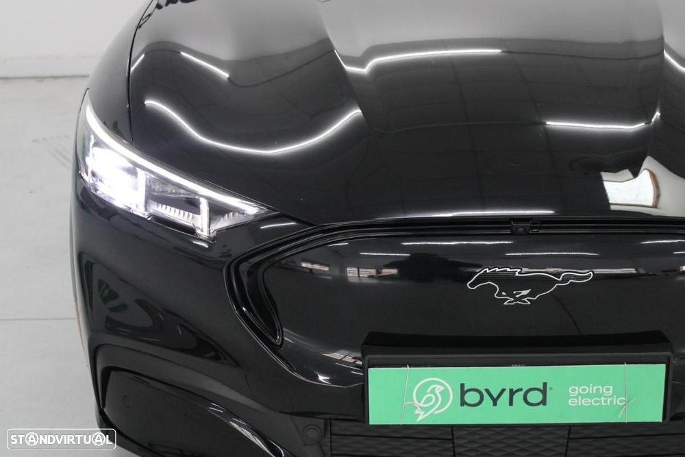 Ford Mustang Mach-E 72.6 kWh Premium AWD - 4