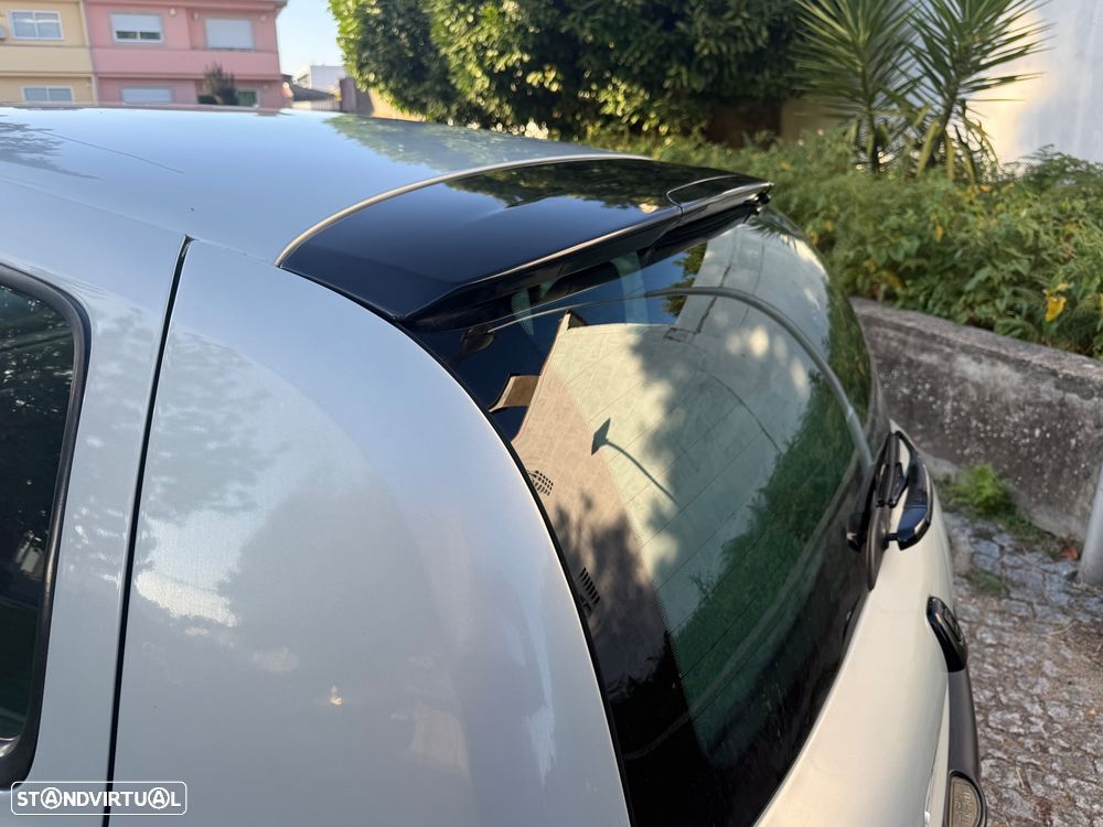 Renault Clio 1.2 RXE - 10