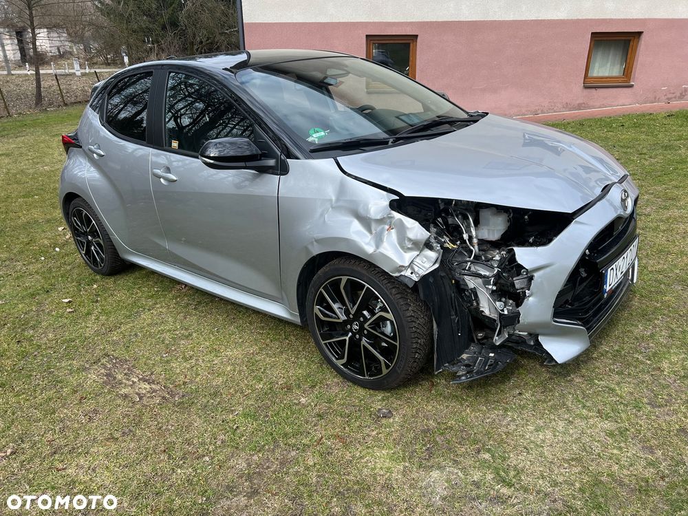 Toyota Yaris Hybrid 1.5 Premiere Edition - 10