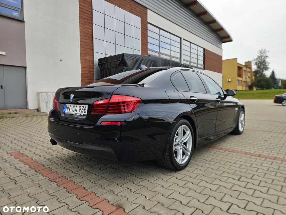 BMW Seria 5 520d M Sport - 8