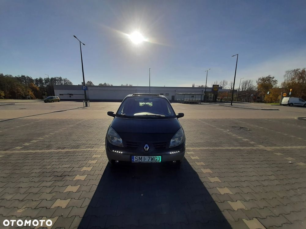 Renault Scenic 2.0 16V Privilege - 24