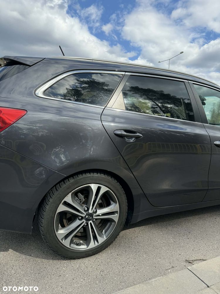 Kia Ceed 1.6 CRDi 136 ISG Platinum Edition - 11