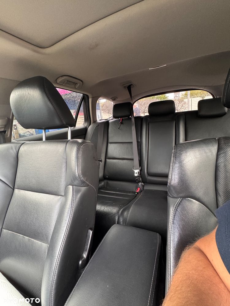 Honda Accord 2.0 Executive - 8