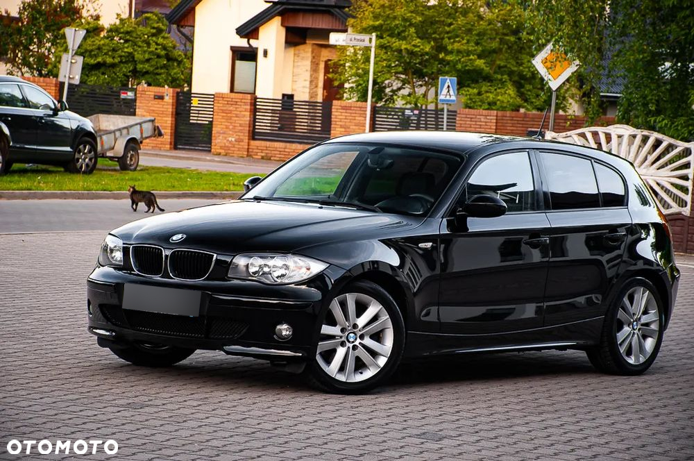 BMW Seria 1 130i - 32