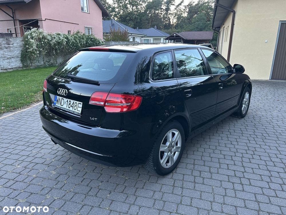 Audi A3 Sportback - 3