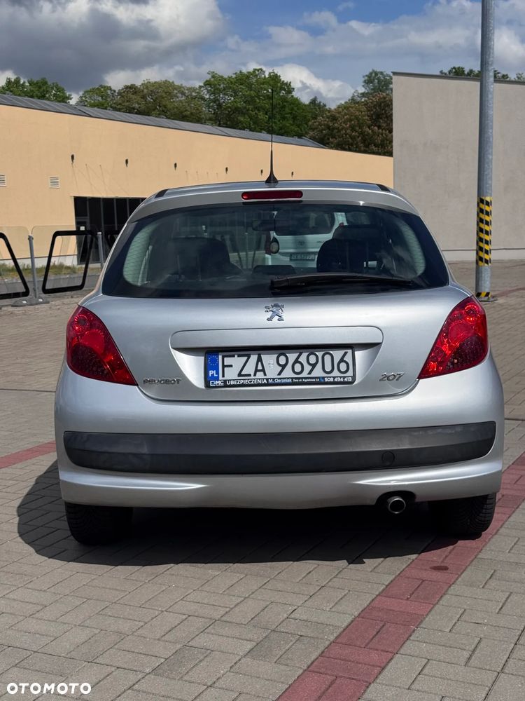 Peugeot 207 1.6 - 5