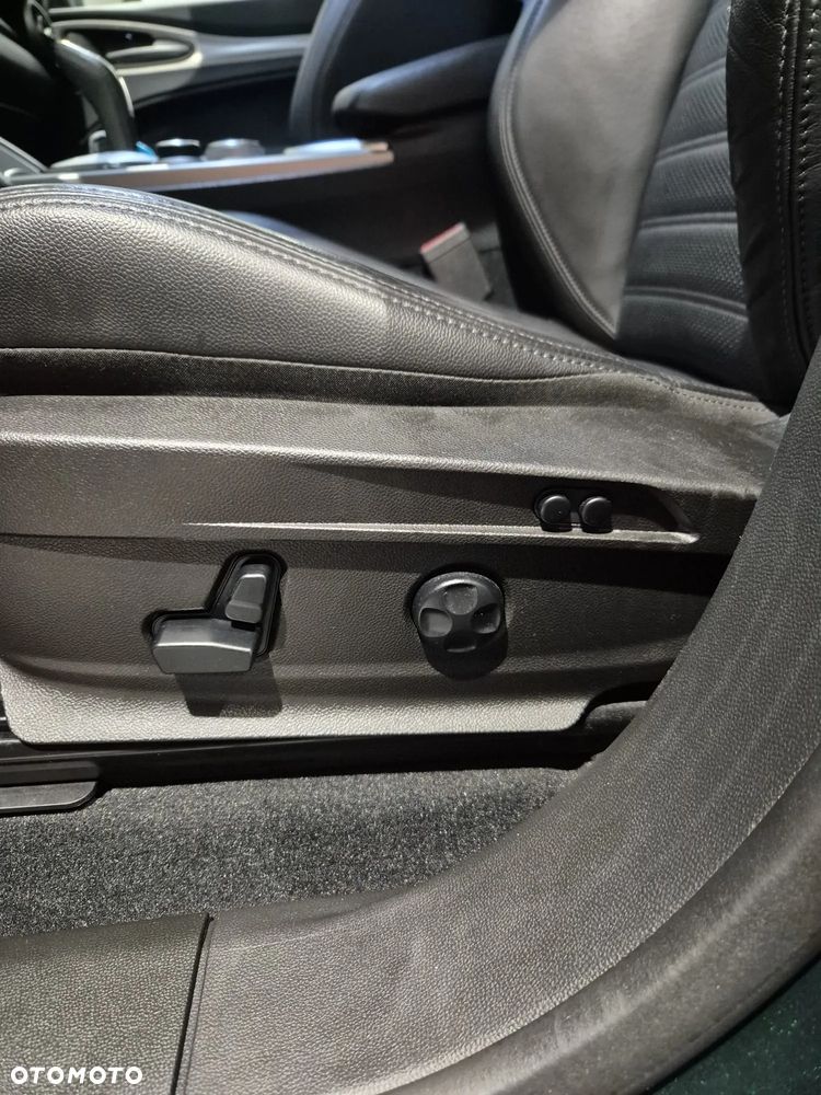 Alfa Romeo Stelvio - 15