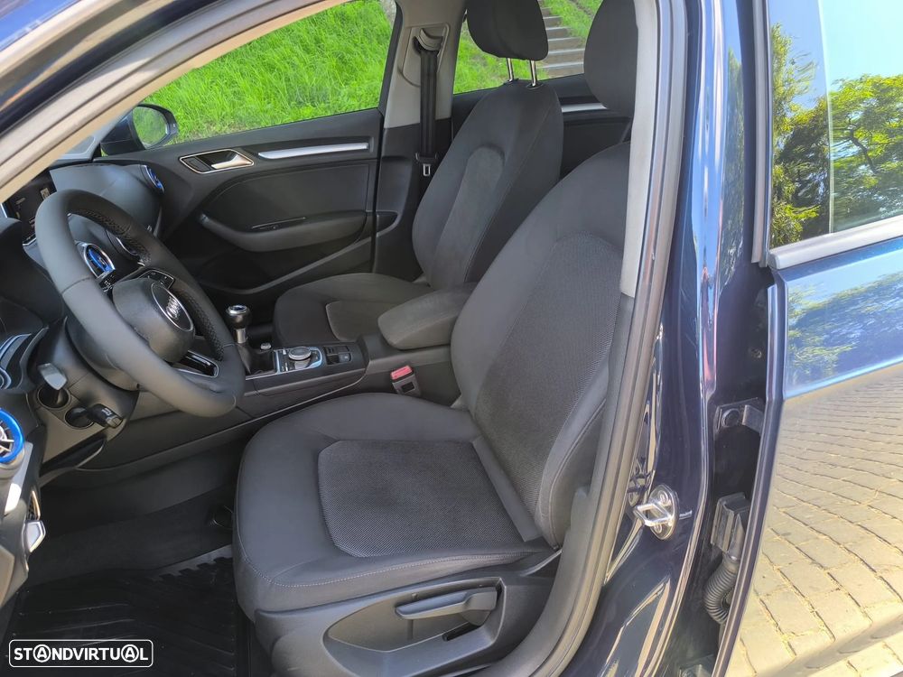Audi A3 Sportback 1.6 TDI - 10
