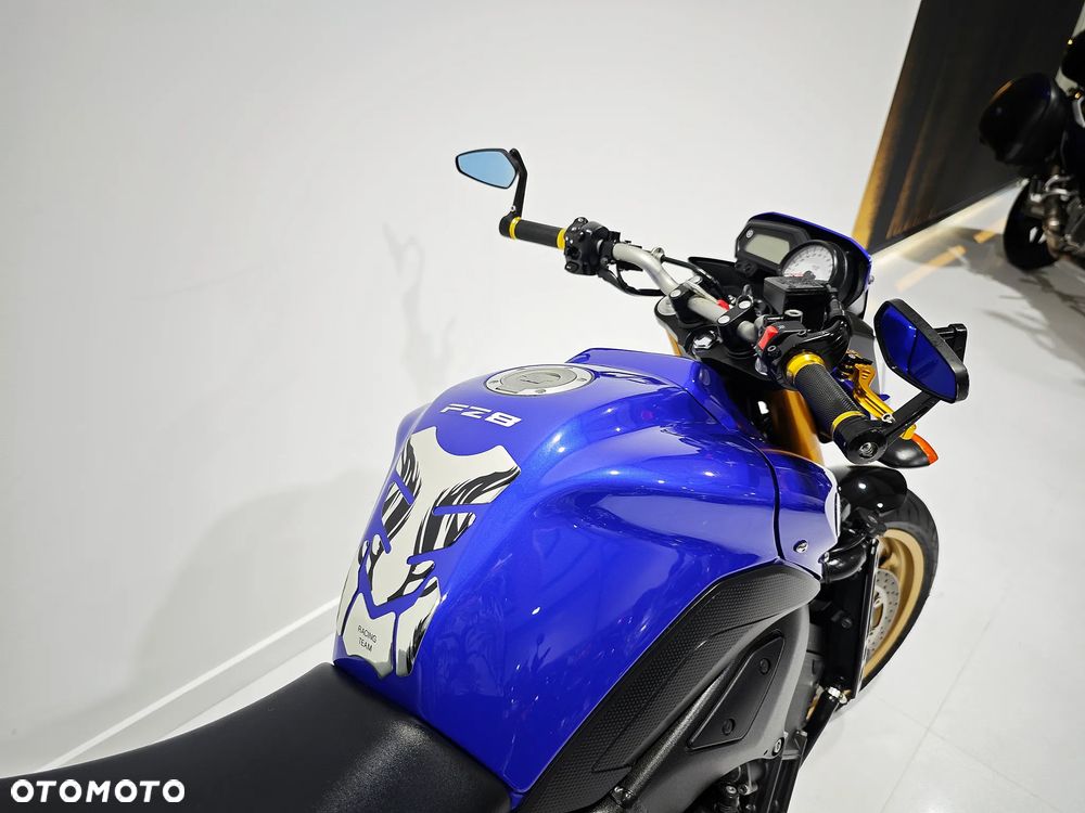 Yamaha FZ - 8