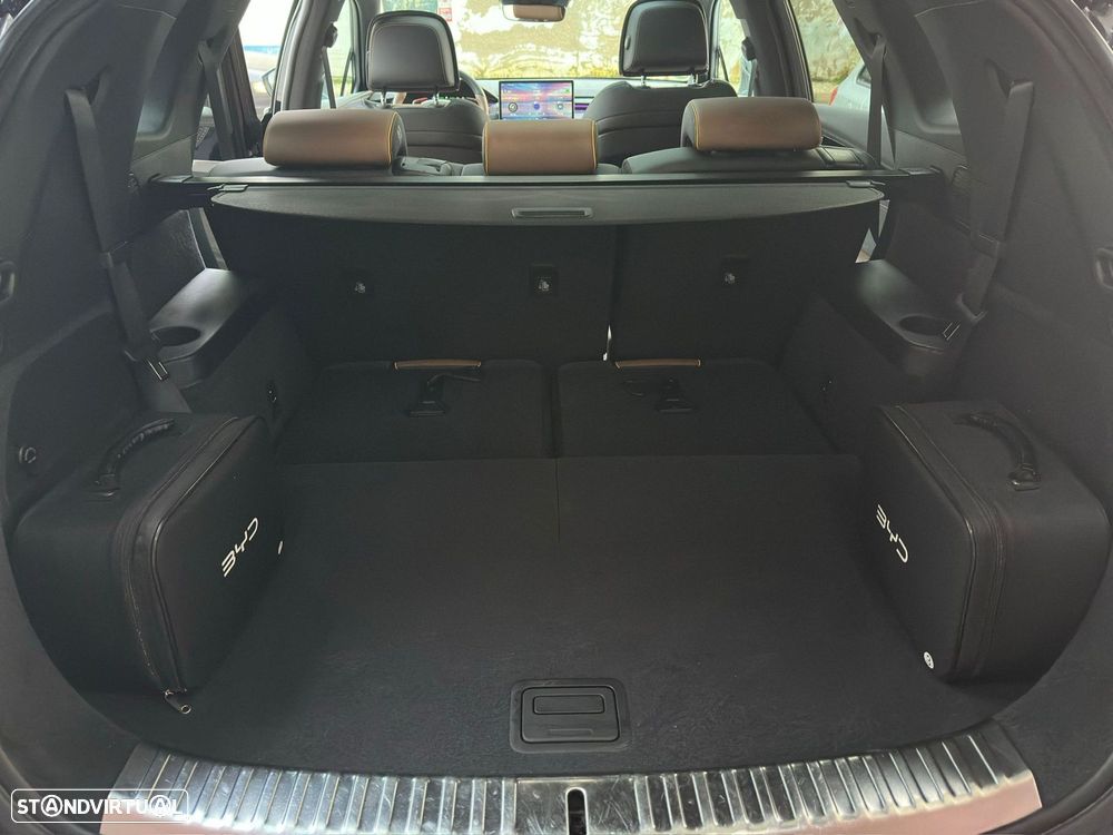 BYD Tang 86.4 kWh AWD Flagship - 35