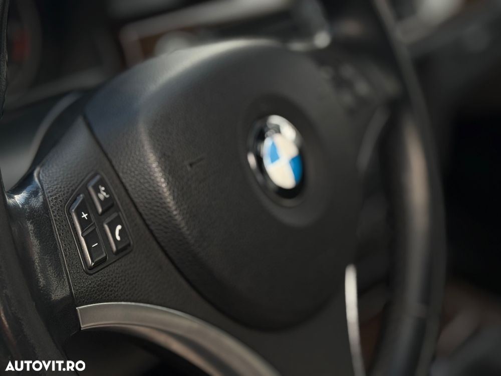 BMW Seria 3 318d DPF Touring Edition Exclusive - 14