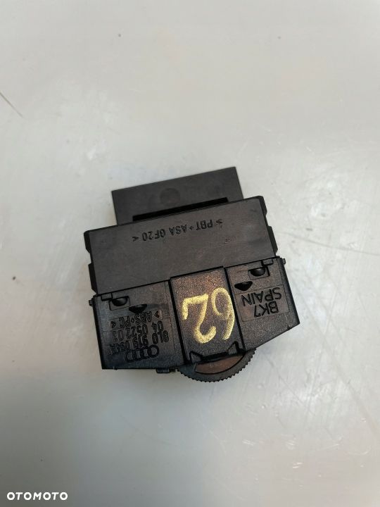 PRZEŁĄCZNIK REGULACJ ŚWIATEŁ AUDI A3 8L 8L0919094A - 2