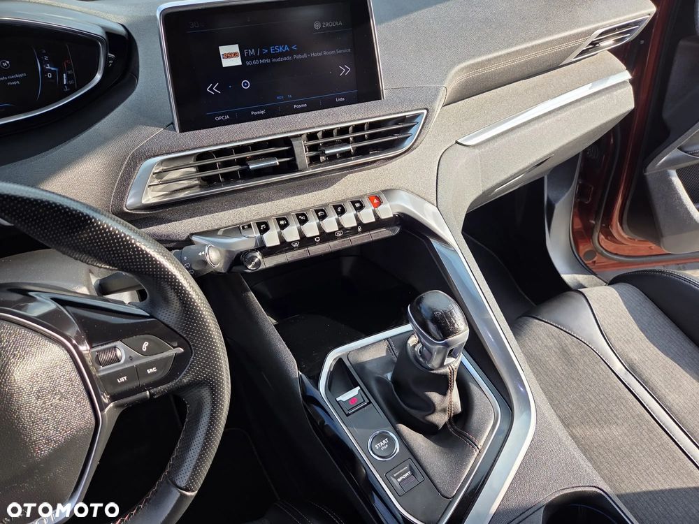 Peugeot 3008 1.2 PureTech GPF Allure S&S - 26
