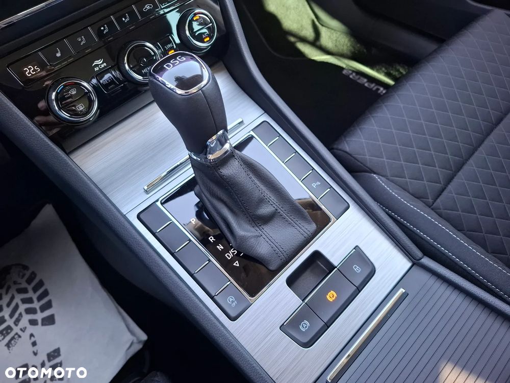 Skoda Superb 2.0 TDI Ambition DSG7 - 29